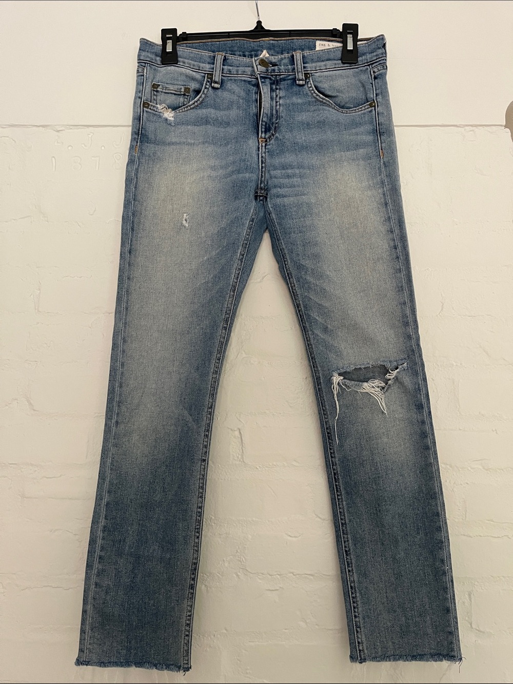 rag & bone Light Wash Distressed ankle Straight Jeans Size 27